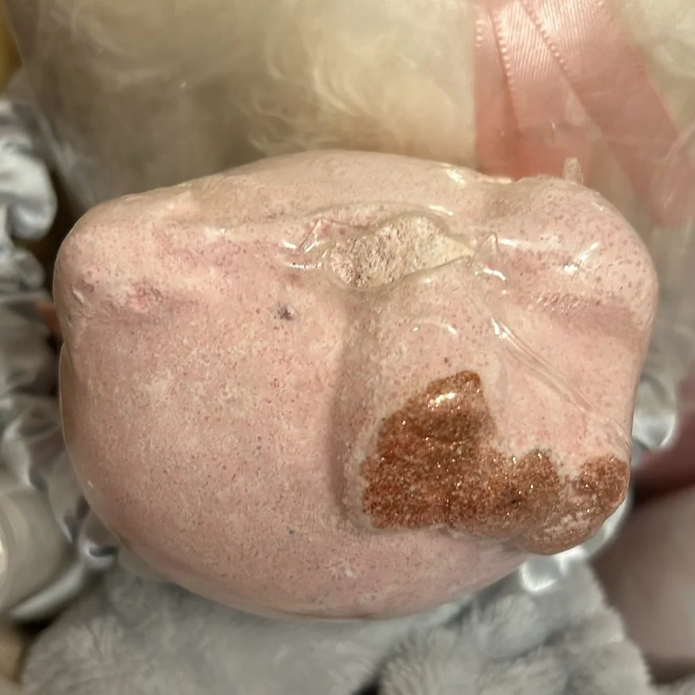 ๐Vintage Hello Kitty Limited Edition Fragrant Jewels Bath Bomb - Picture 10 of 11